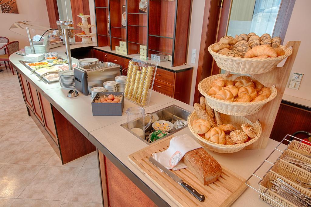 באד שאלנבאך Fruehstueckshotel Waldbauer מראה חיצוני תמונה